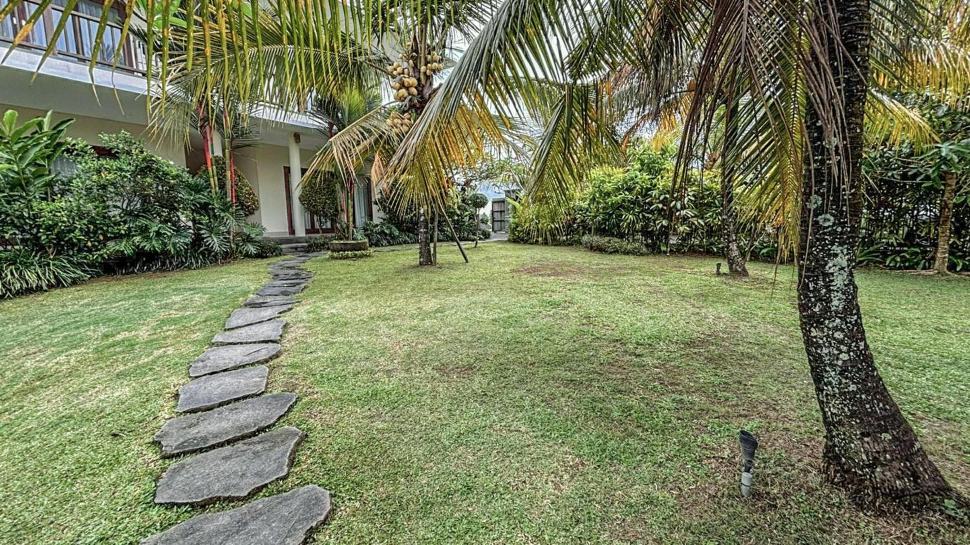 Dlobong Suite Ubud Exterior photo